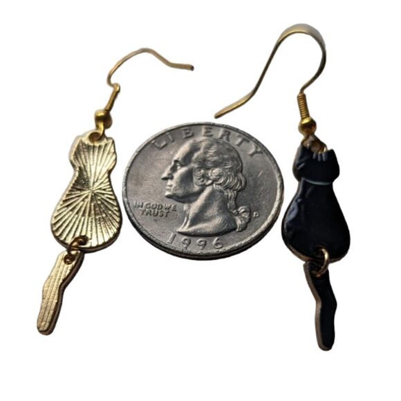 Black Kitty Cat Earrings - Picture 5 of 7